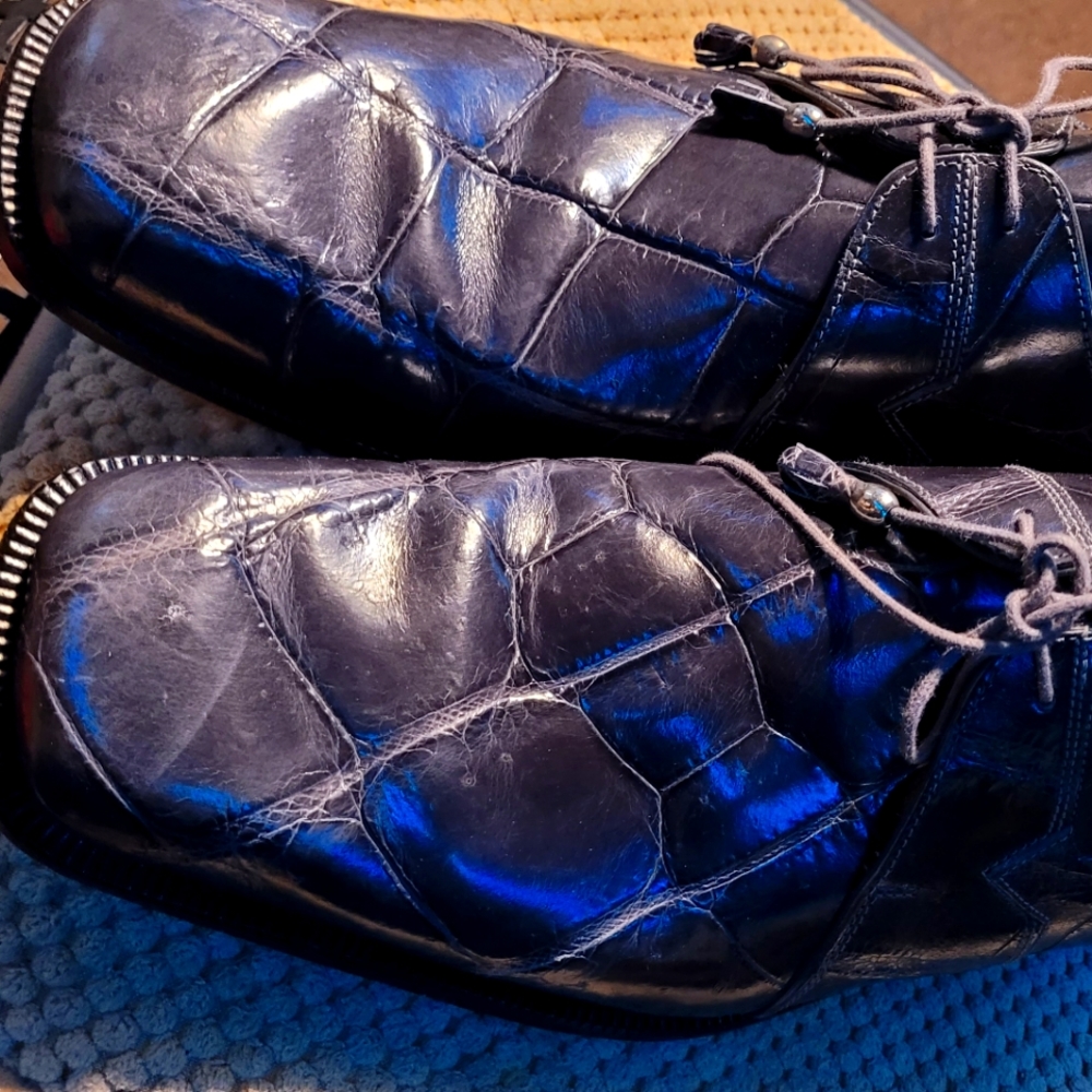 Fennix Italy Grey Mens alligator dress shoes.